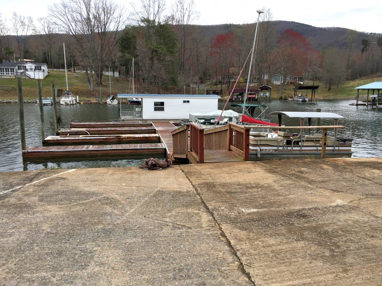 For Sale Marina And Lodge On Smith Mountain Lake Woltz