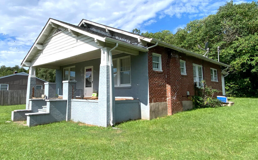 AM Auction Tract 20: 940/950 Blackberry Rd., Bassett, VA