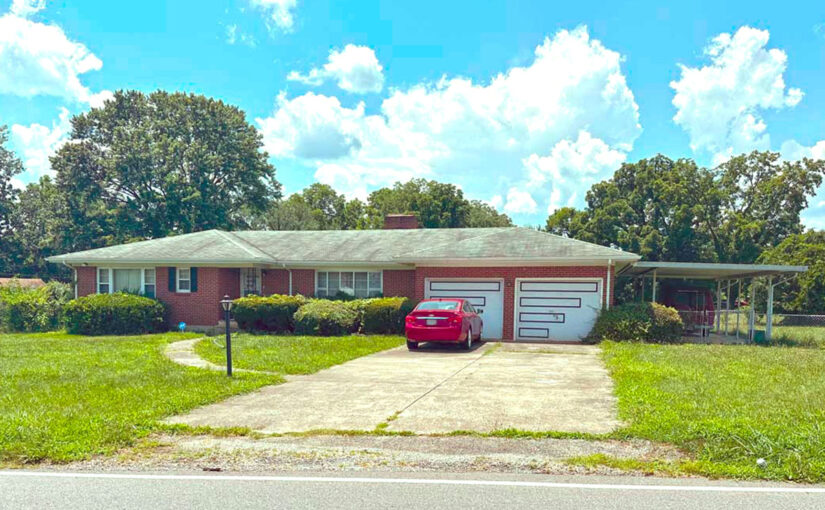 Real Estate Auction: 2 Homes & A Residential Lot in City of Roanoke