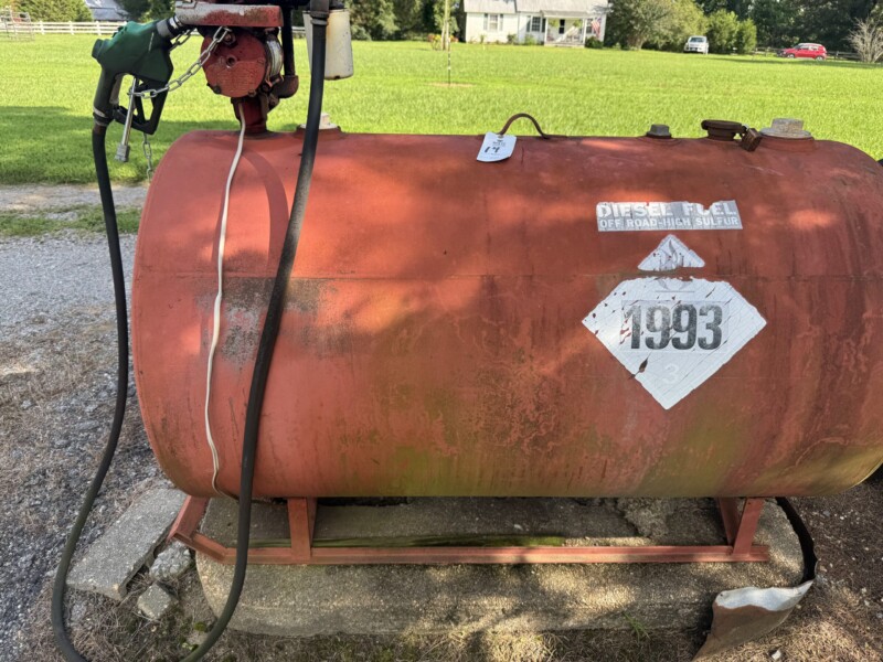 Lot 14: Fuel tank on skids.